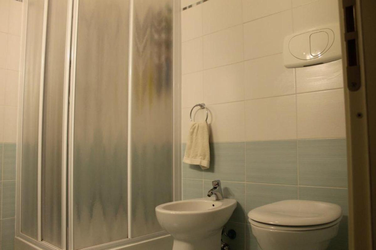 Bathroom, Hotel La Plata, Rimini
