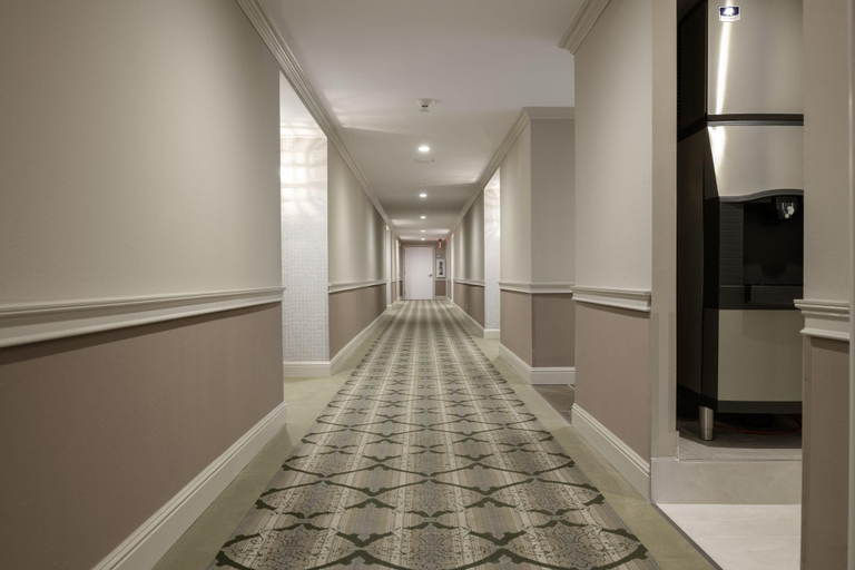 Public Area 2, Woodcrest Hotel Cupertino, Santa Clara