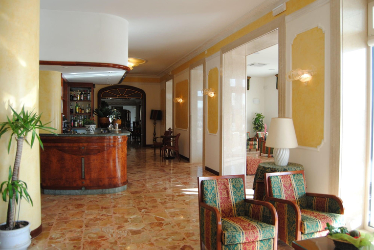 Public Area 2, Hotel Capri & Residence, Lucca