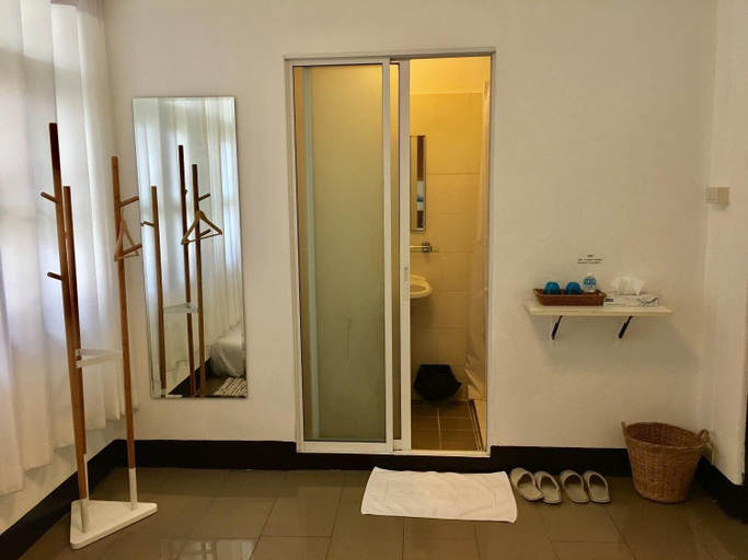 Bathroom 4, Cozy By Funwahn, Muang Chiang Mai