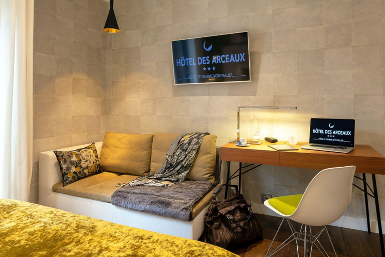 Public Area 3, Hôtel des Arceaux, Hérault