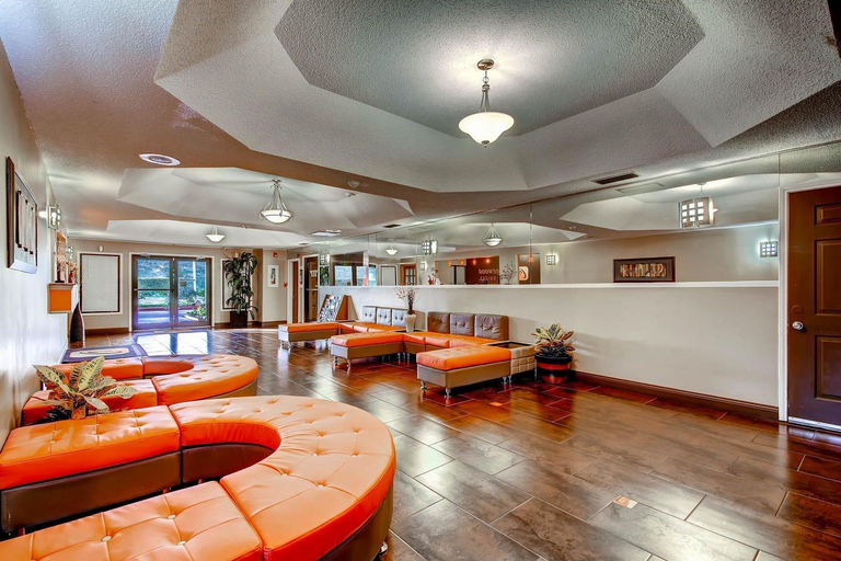 Public Area 2, Orangewood Inn & Suites Midtown, Travis