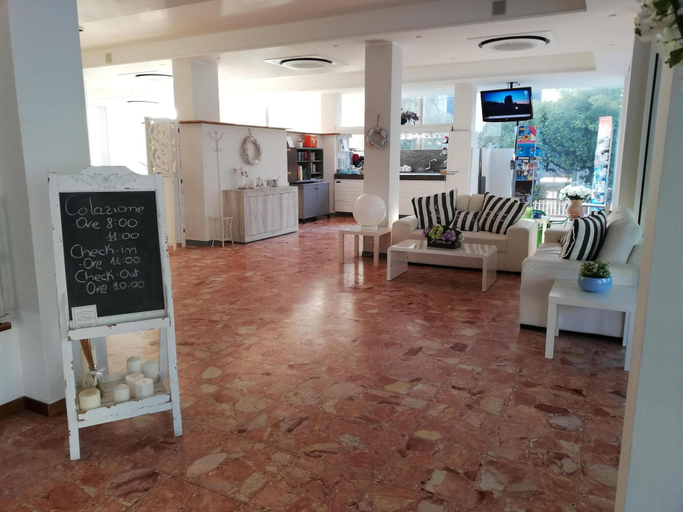 Public Area 2, Hotel Ambasciata, Rimini