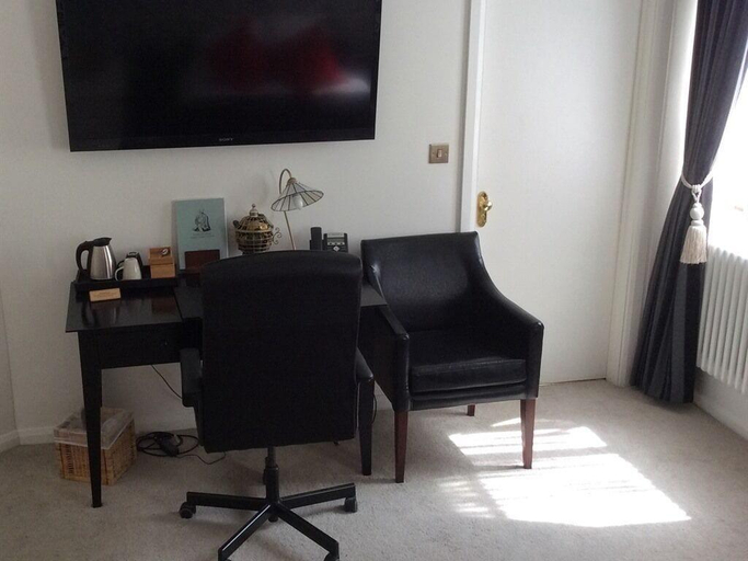 Public Area 3, The Fitzrovia Belle Hotel, London