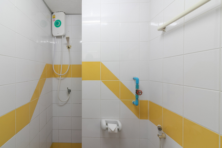 Bathroom 5, MS Mansion, Bang Plad