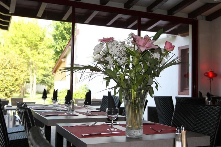 Others 5, Hotel Mendy, Pyrénées-Atlantiques