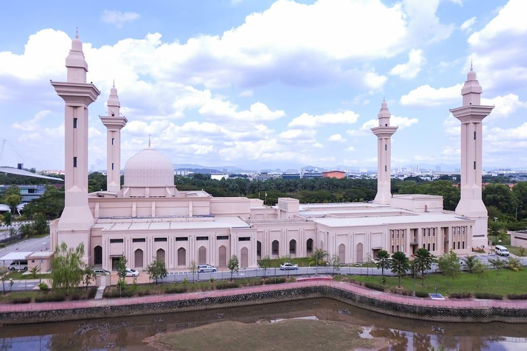 Magnificent Majestic Royal Mosque View from Suite, Shah Alam