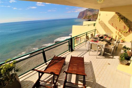 Charming Penthouse Apartment In Pestana, Funchal
