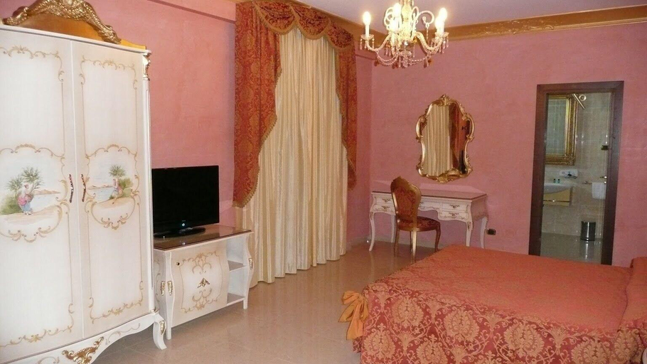 Bedroom 2, Hotel Riva del Sole, Lecce