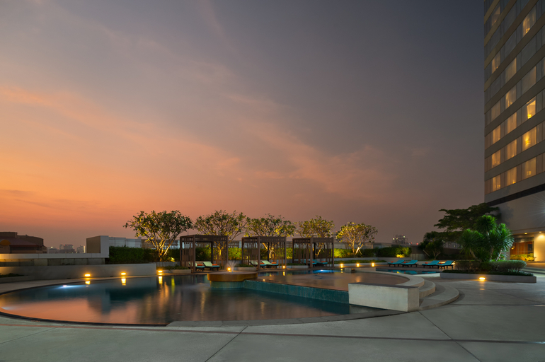 Exterior & Views 2, Jubilee Prestige Hotel Ratchadapisek, Huai Kwang