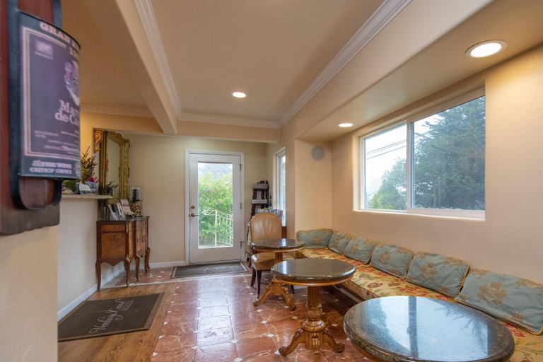 Public Area 3, Vendange Carmel Inn & Suites, Monterey