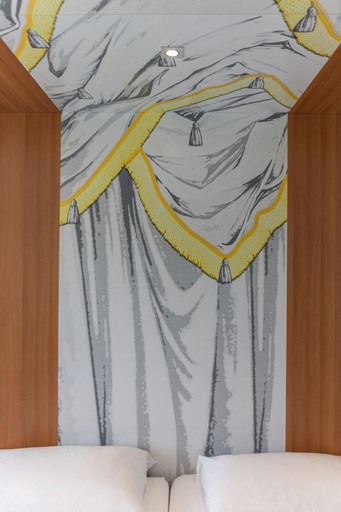 Bedroom 4, Albergo Carcani, Locarno