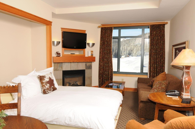 Bedroom 4, The Summit Hotel At Big Sky Resort, Madison