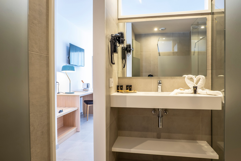 Bathroom 5, Petit Sagitario ( Only Adults ), Baleares