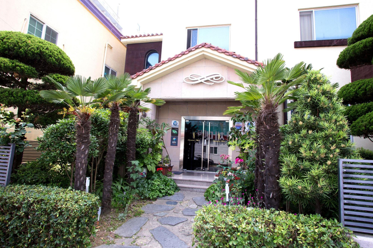 Exterior & Views 2, Charmant Hotel, Muan