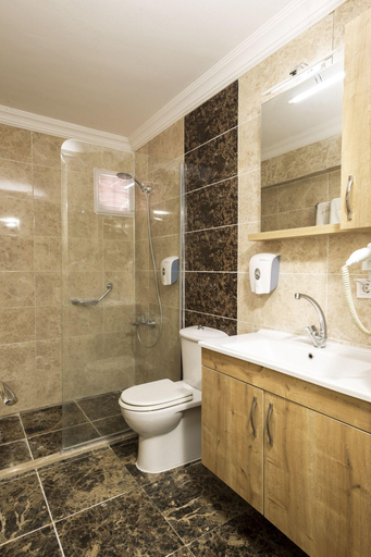 Bathroom 5, Akay Garden Family Club, Urla