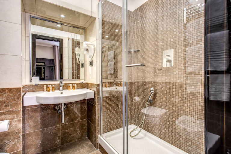 Bathroom 5, Relais De La Poste, Rome