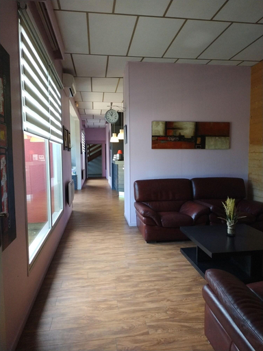 Public Area 3, Hotel Restaurant du Lac, Lot-et-Garonne