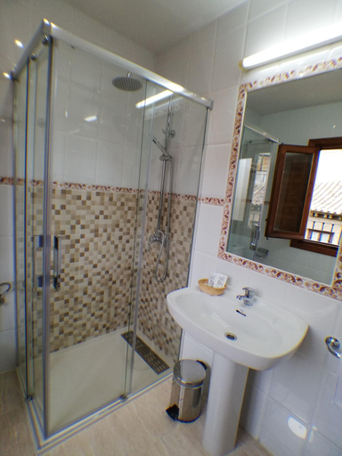 Bathroom 4, Hostal Santo Tome, Toledo