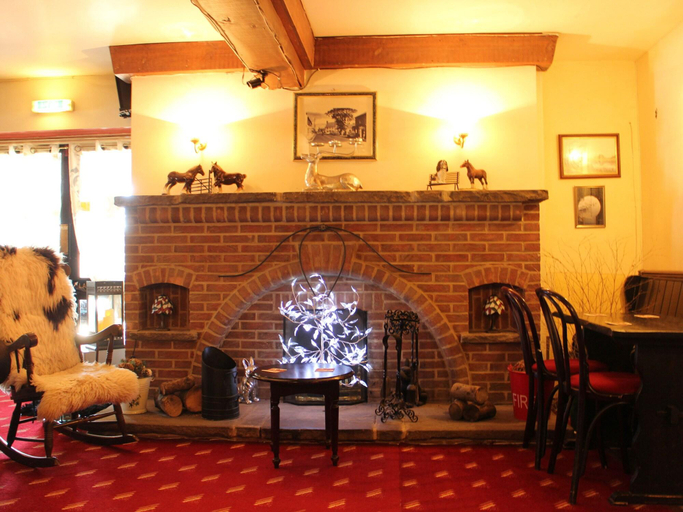 Public Area 3, The Crown Lodge Bar Bed & Breakfast, Lincolnshire