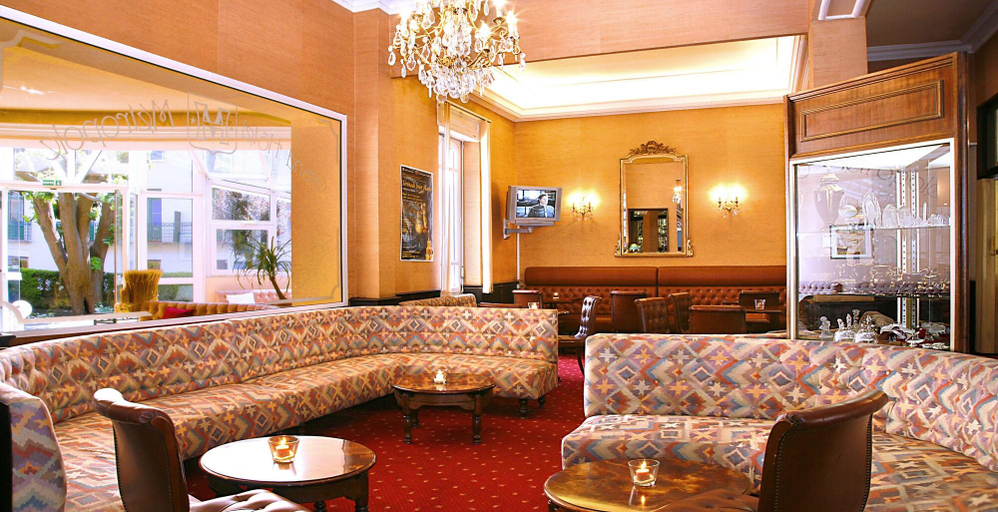 Public Area, Hotel Metropole, Hautes-Pyrénées
