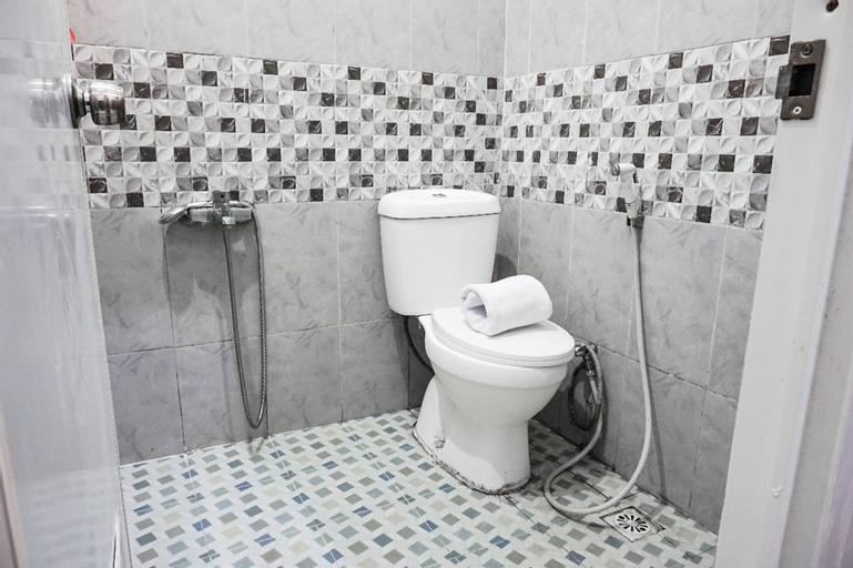 KoolKost Female Syariah near UIN Maulana Malik Ibrahim 2 (Minim Stay 6 Nights), Malang