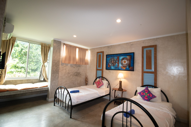 Bedroom 4, GongKaew HuenKum Hotel, Muang Chiang Mai