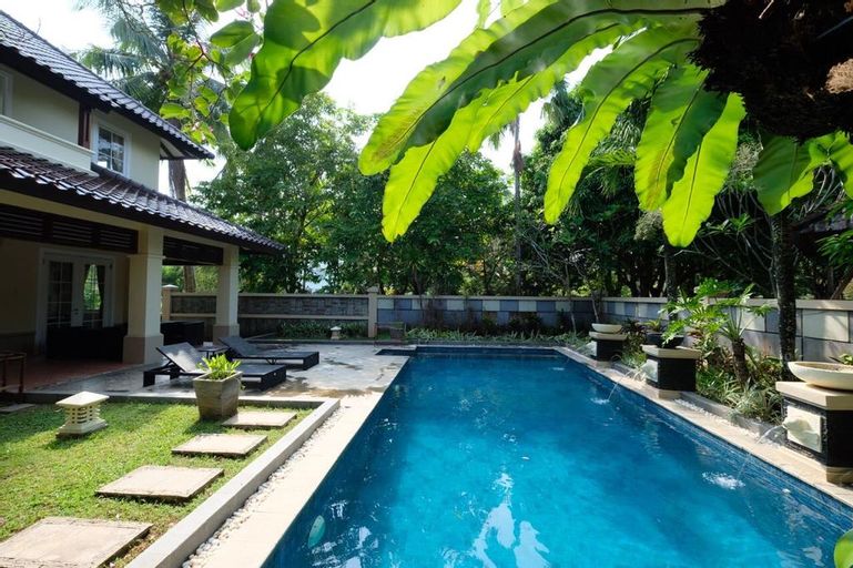 Villa Biru Tanjung Lesung 3BR for 6 persons, Pandeglang