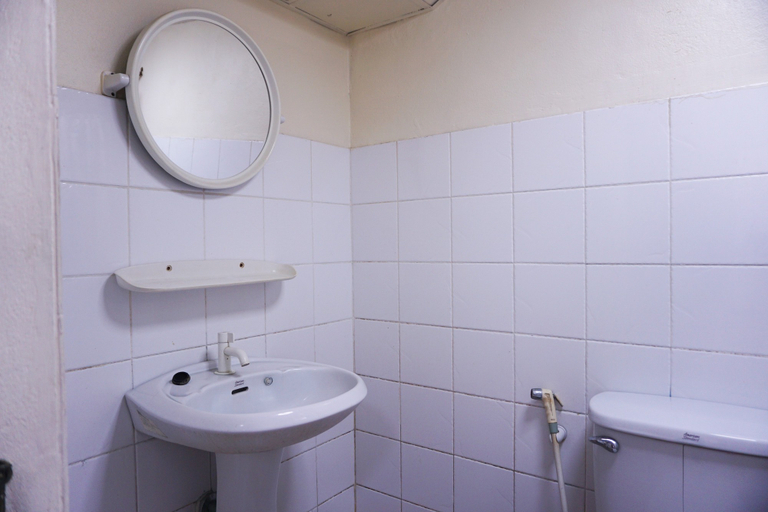 Bathroom 4, Water Well Guesthouse, Muang Chiang Mai