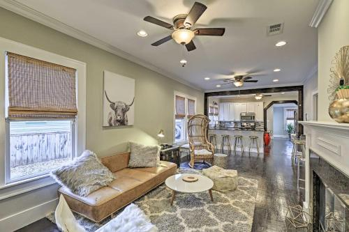 Bungalow Gem Near Oak Cliff Bishop Arts District!, Dallas