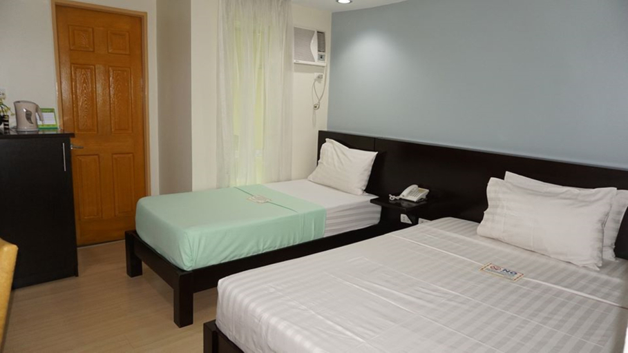 Bedroom 3, Festive Hotel Makati, Makati City