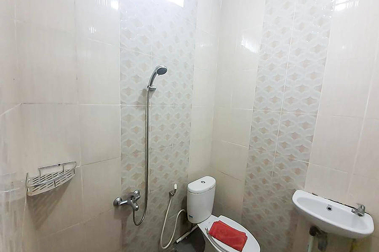 RedDoorz @ Jalan Kolonel Haji Burlian Palembang 2, Palembang