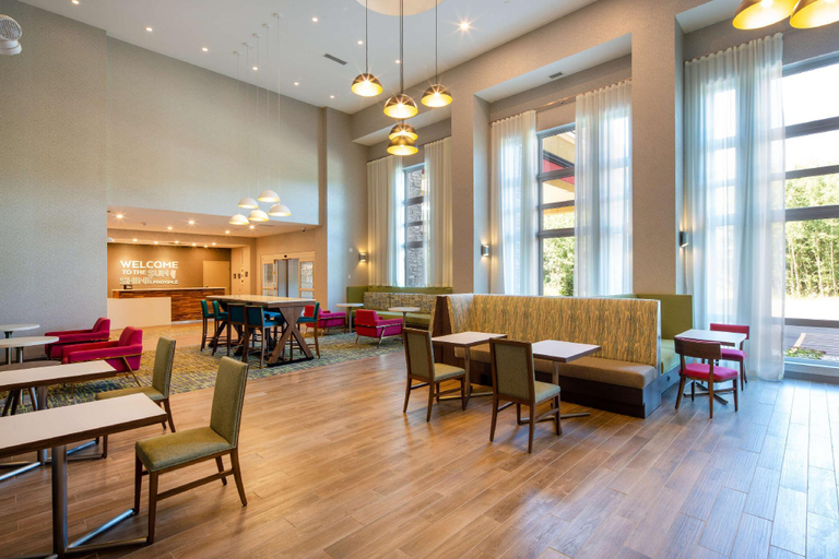 Public Area 3, Hampton Inn & Suites by Hilton Edmonton St. Albert, Division No. 11