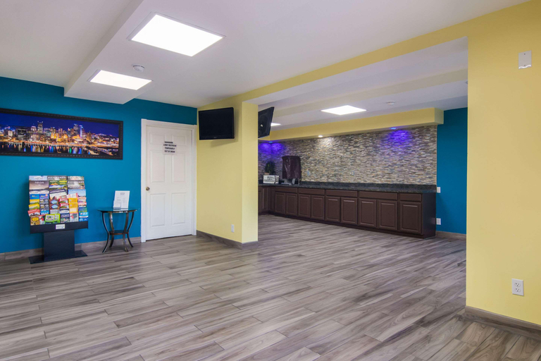 Public Area 3, Rodeway Inn and Suites Monroeville-Pittsburgh, Allegheny