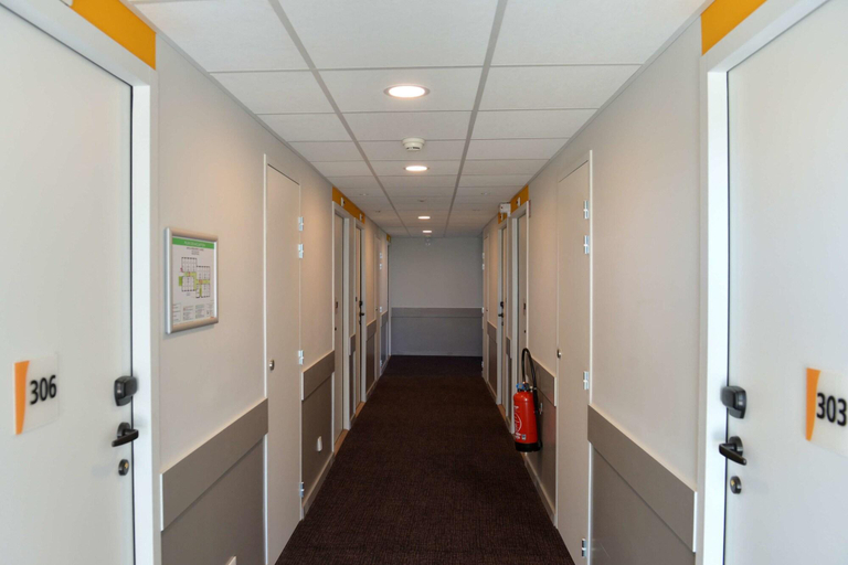 Public Area 3, Premiere Classe Reims Nord - Betheny, Marne