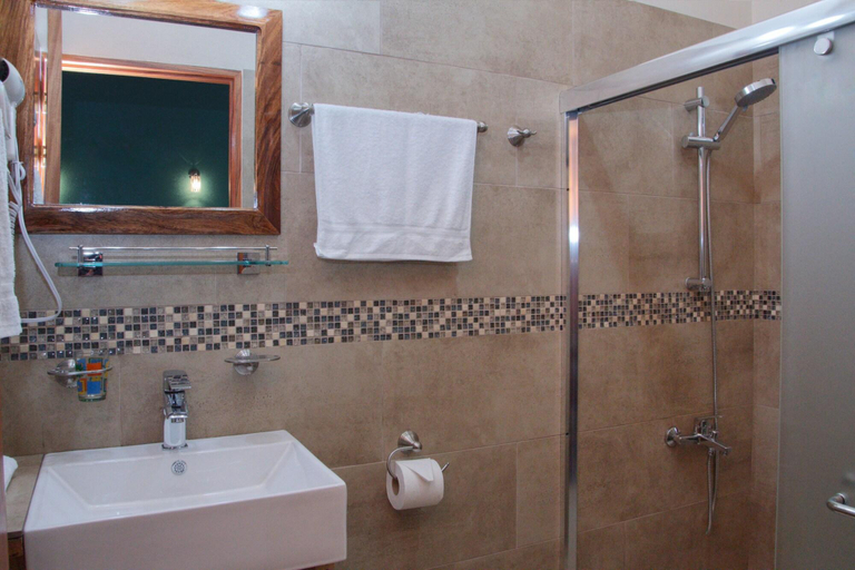 Bathroom 4, Hotel las Orquideas Monteverde, Puntarenas