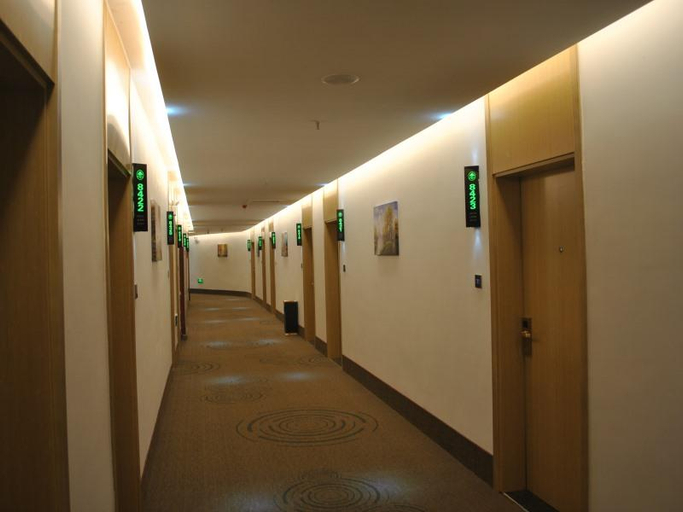 Public Area 5, GreenTree Heze Changcheng Road Tianhua E-commerce, Heze