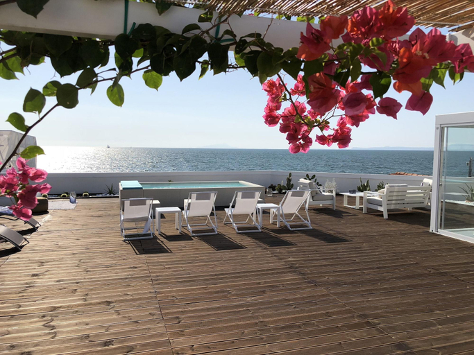 Exterior & Views 2, La Chiaja art&relais, Napoli