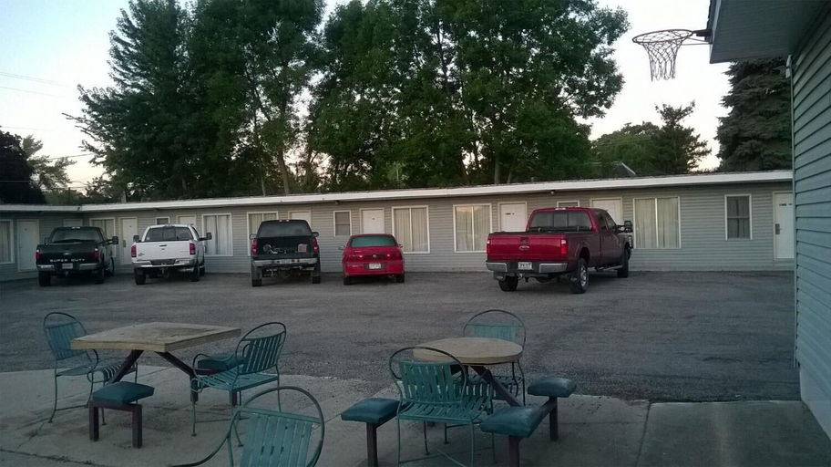 Exterior & Views 1, Sterling Motel, Mower