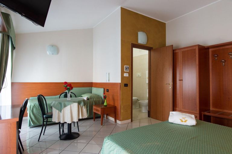 Bathroom 5, HD Hotel, Milano