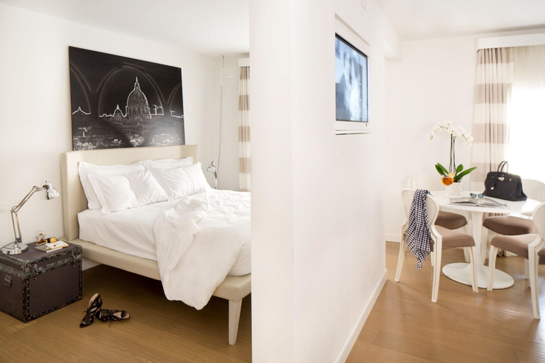 Bedroom 3, Via Del Corso Home, Rome