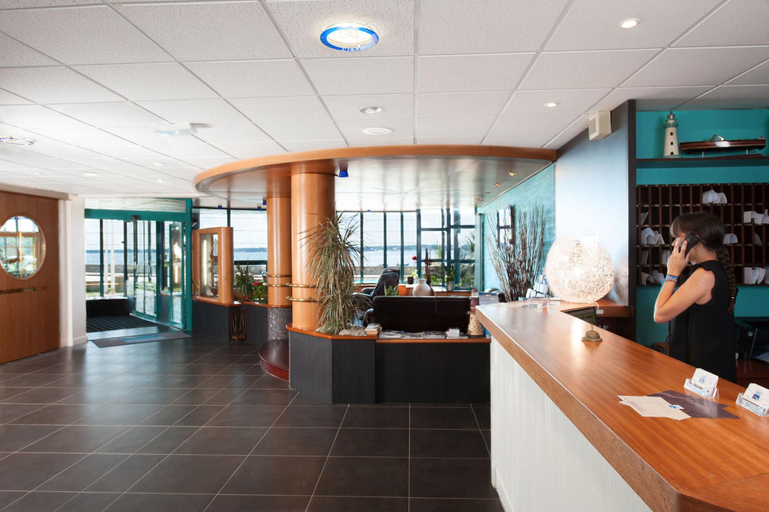 Public Area 3, Hôtel de l’Océan Concarneau, Finistère