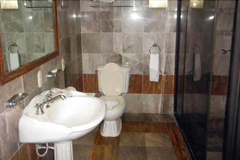 Bathroom 5, Canadian Resorts Huatulco, Dist. Pochutla