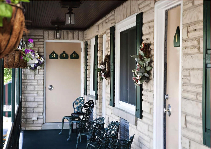 Public Area 2, Simmons Motel, Dauphin