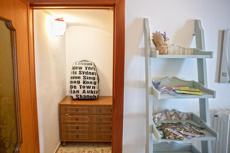 Public Area 2, Il Segnalibro B&B, Bari