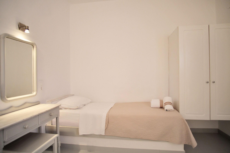 Bedroom 3, Kritikakis Village Apartments, South Aegean