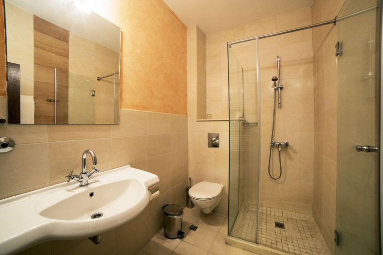 Bathroom 4, Hotel Smilen, Smolyan