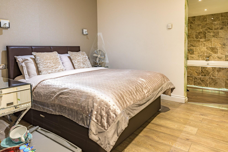 Bedroom 3, Thomas Wright House, Durham
