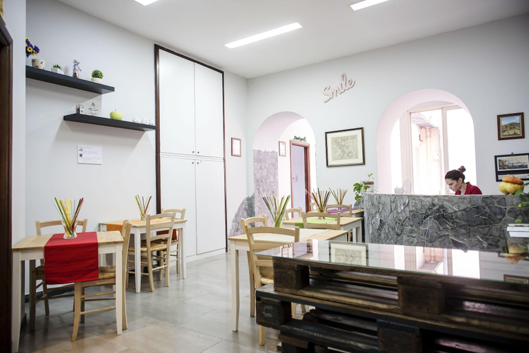 Public Area 3, B&B Le 4 Stagioni Dante's Suites, Napoli