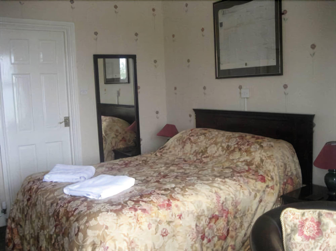 Bedroom 5, The Cambrian, Ceredigion